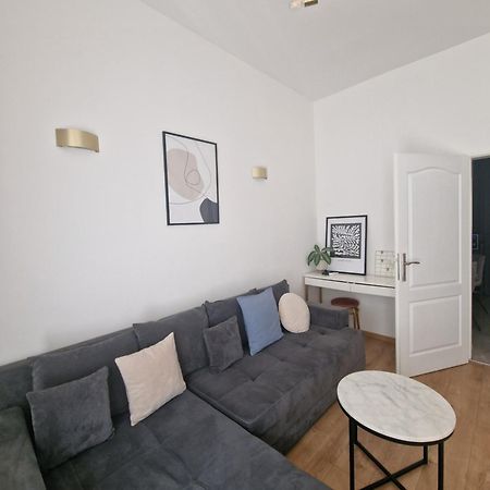 Apartment Eda Pula Ngoại thất bức ảnh