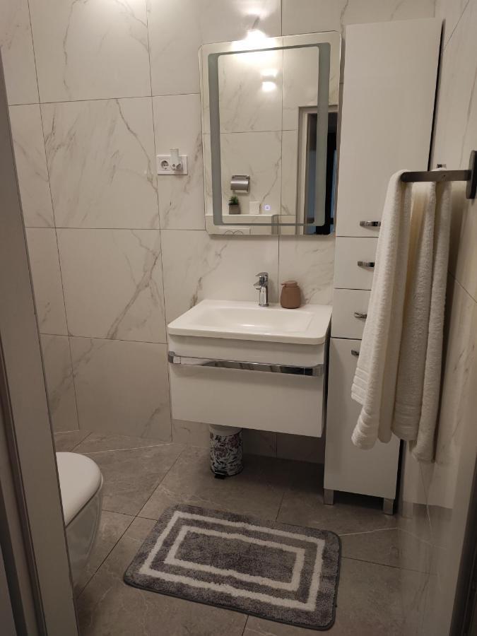 Apartment Eda Pula Ngoại thất bức ảnh